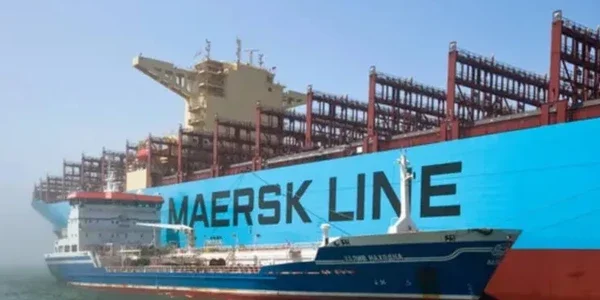 Maersk призупинила контейнерні перевезення через термінал у Чорноморську
